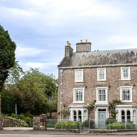 Redmayne House *